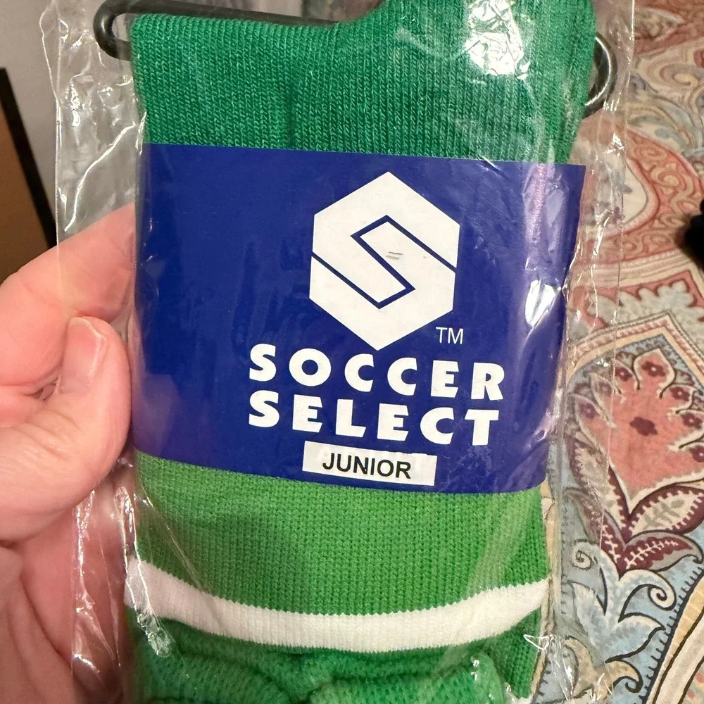 Soccer Select Junior Green White Striped Athletic Soccer Socks New NIP